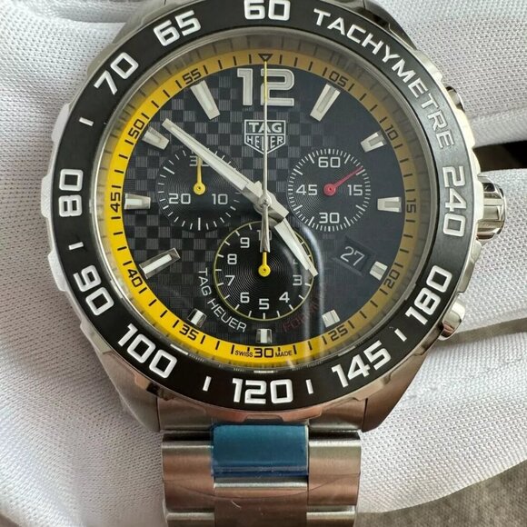 Tag Heuer Formula 1 Quartz Chronograph Black Dial Men's Watch CAZ101AC.BA0842 - Picture 5 of 12